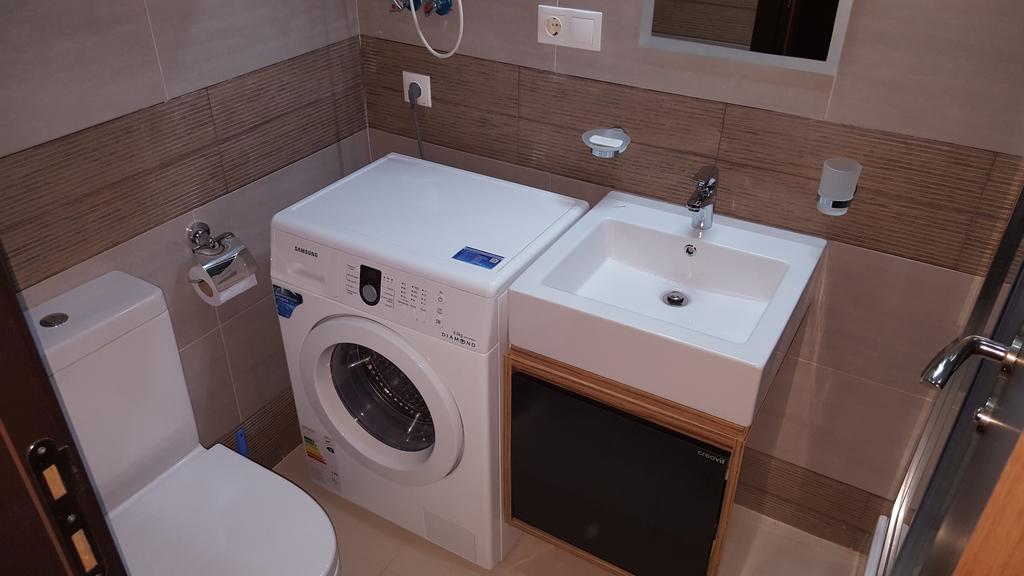 Mimino Apartment Deluxe First Line Batumi Habitación foto